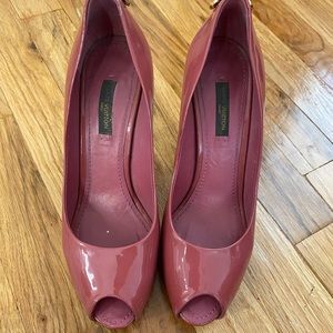 Louis Vuitton heels size 36 (6)